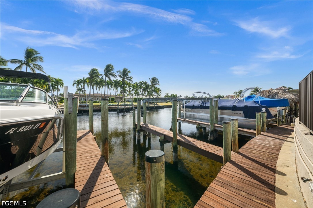Dock