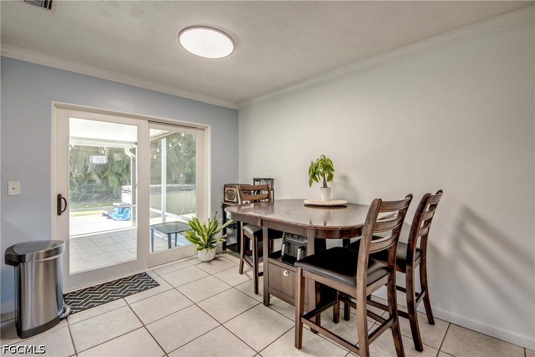 DiningArea