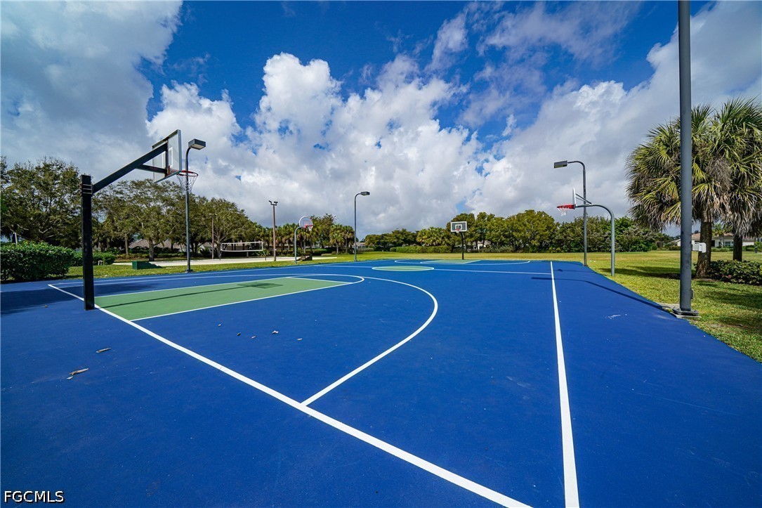 2705 Lambay, Cape Coral, FL 33991