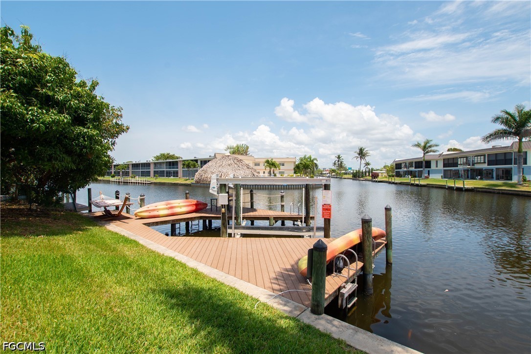 Dock