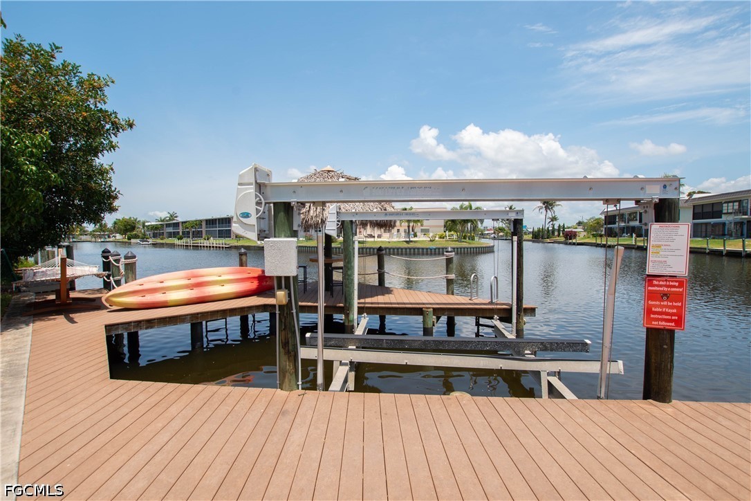 Dock