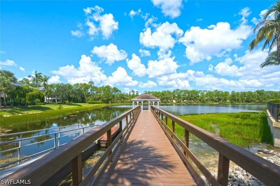 Dock