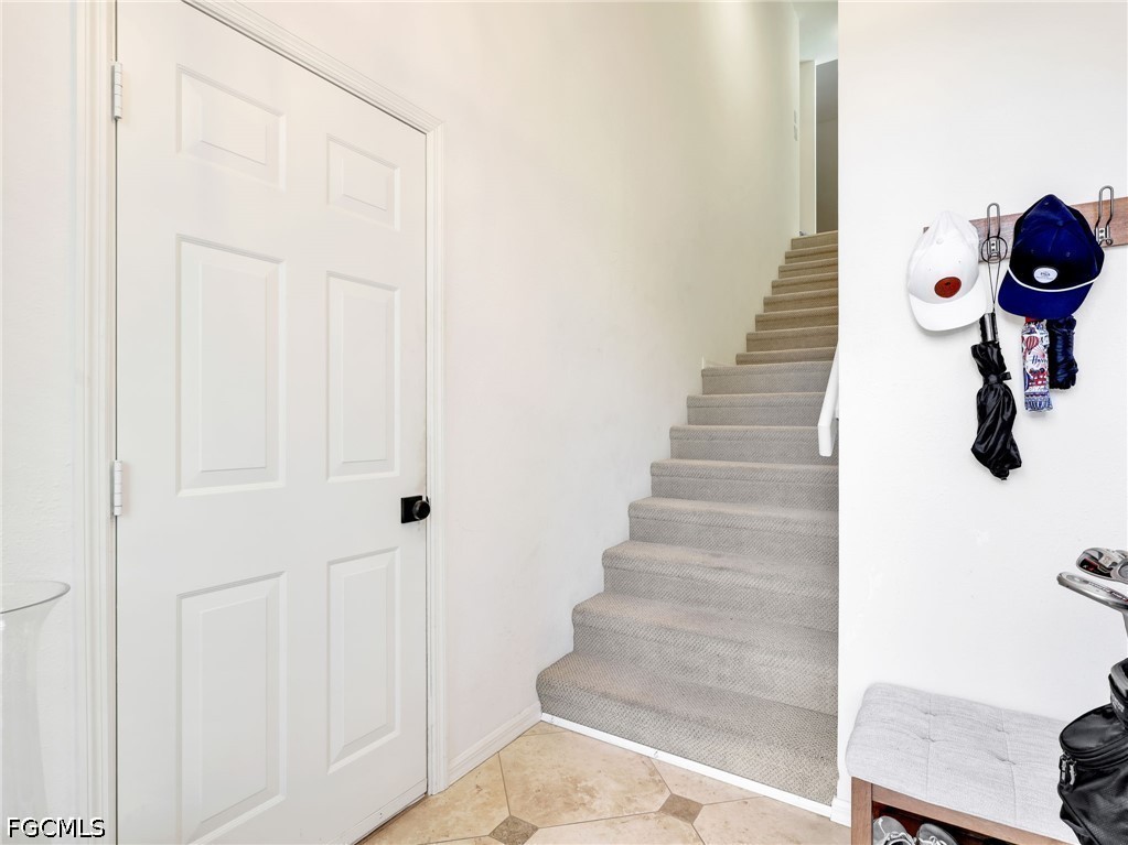 2535 Aspen Creek Unit 201, Naples, FL 34119