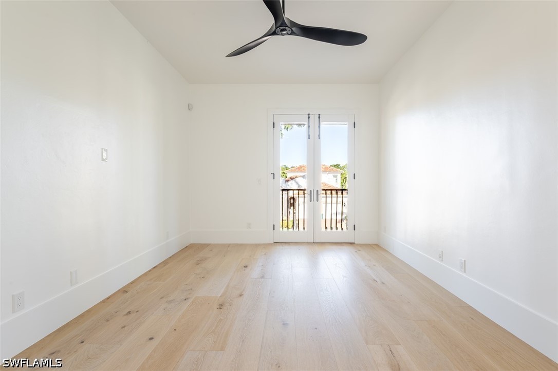 2749 Medallist, Naples, FL 34109