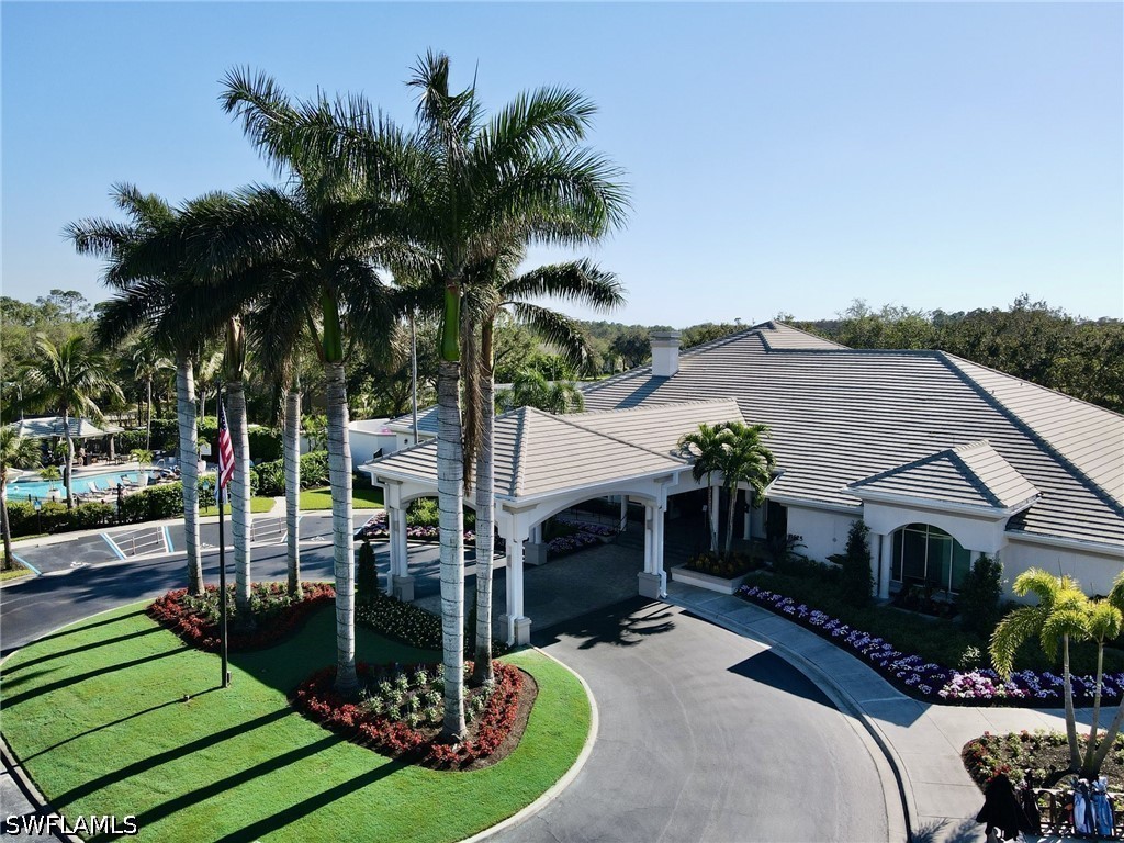 2815 Cypress Trace Unit 204, Naples, FL 34119