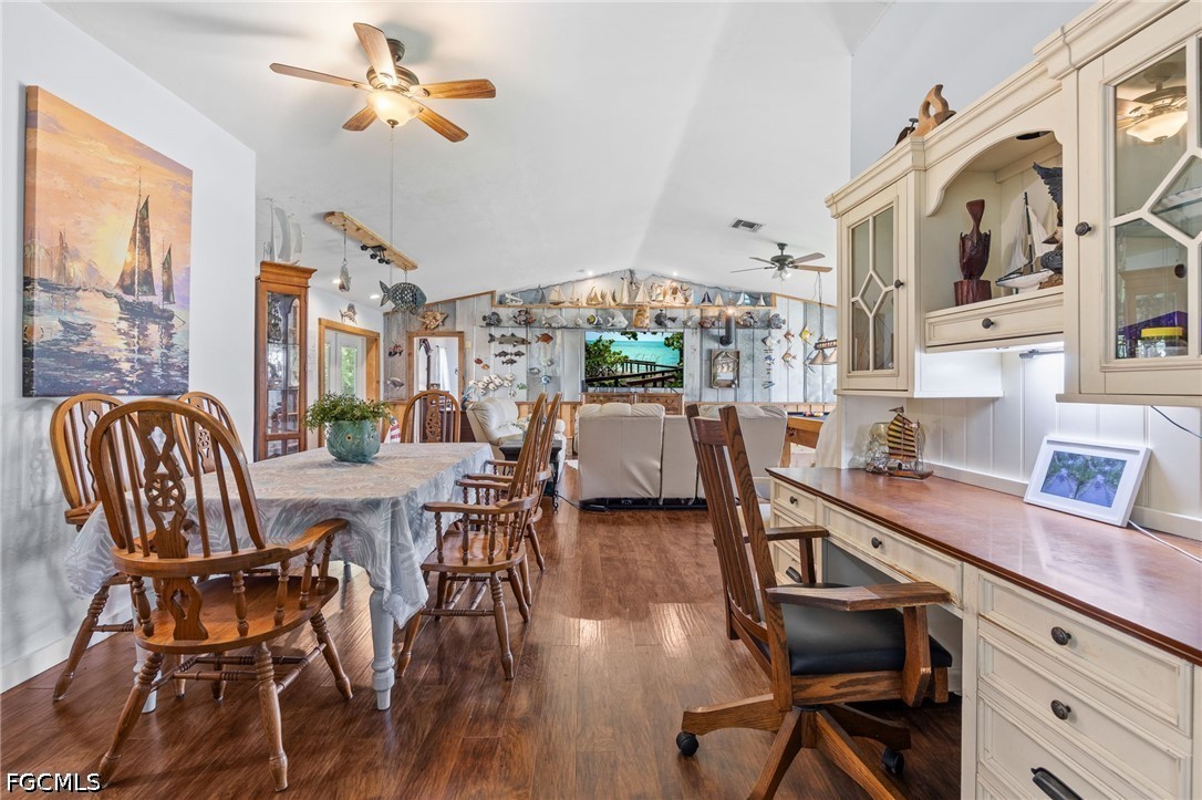 DiningArea