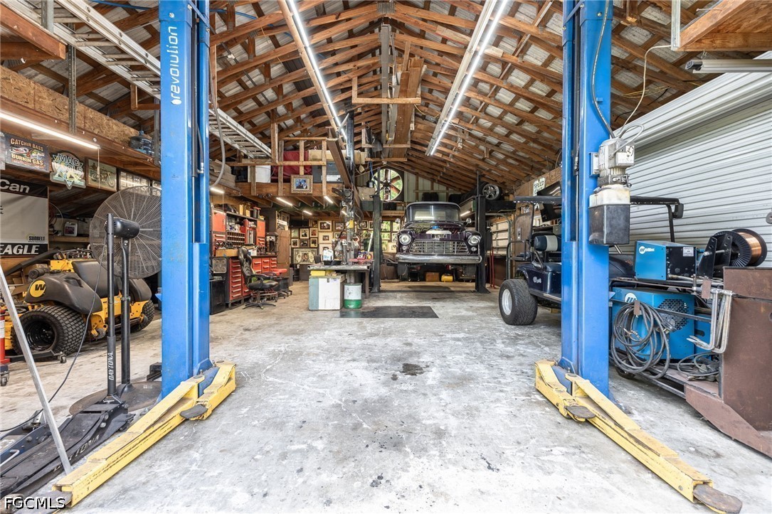Garage