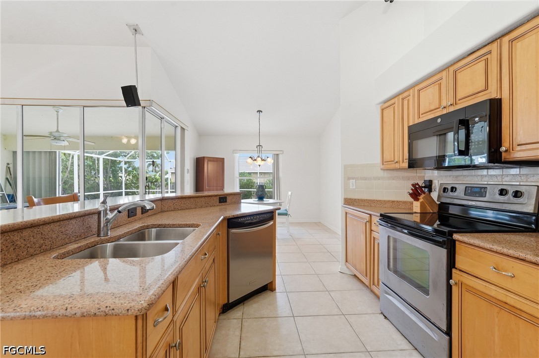 2408 53rd, Cape Coral, FL 33914