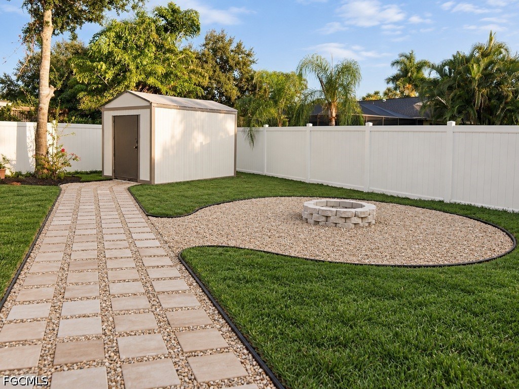 5687 Eichen, Fort Myers, FL 33919
