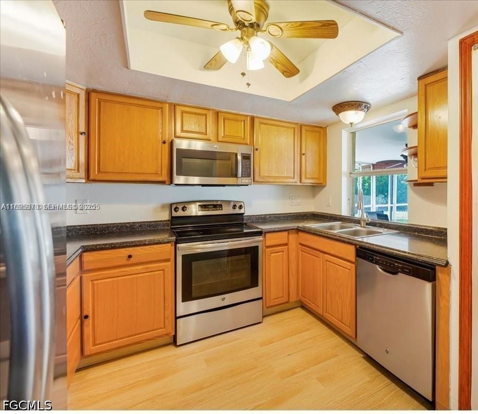 915 20th, Cape Coral, FL 33990