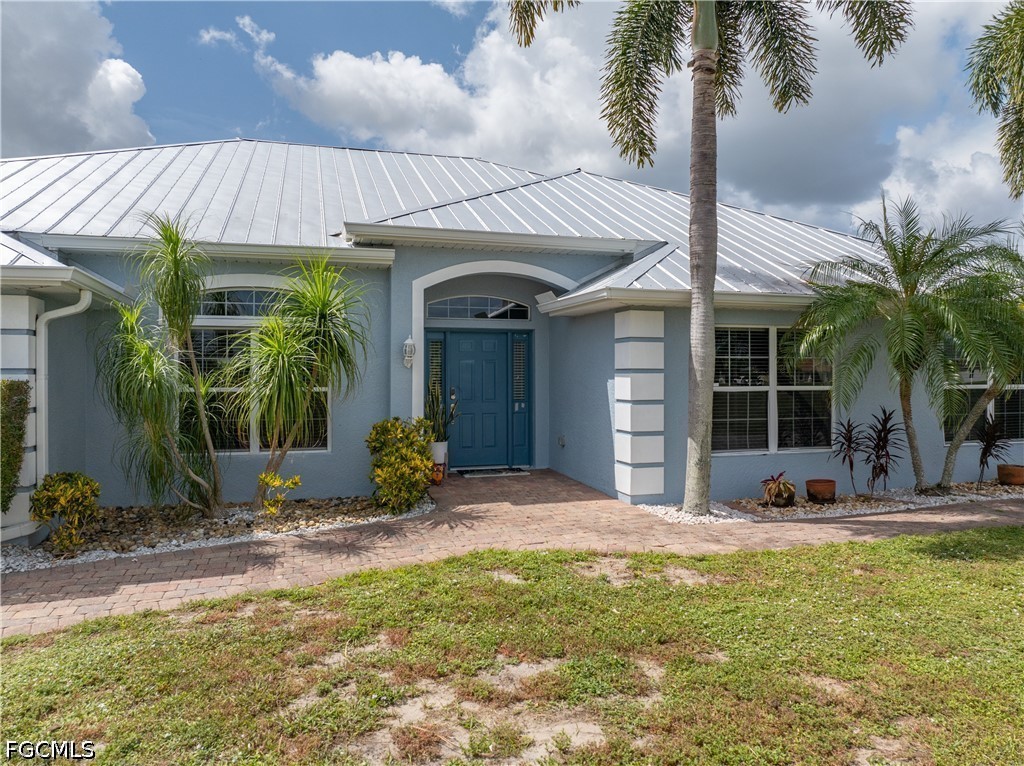 1620 12th, Cape Coral, FL 33993