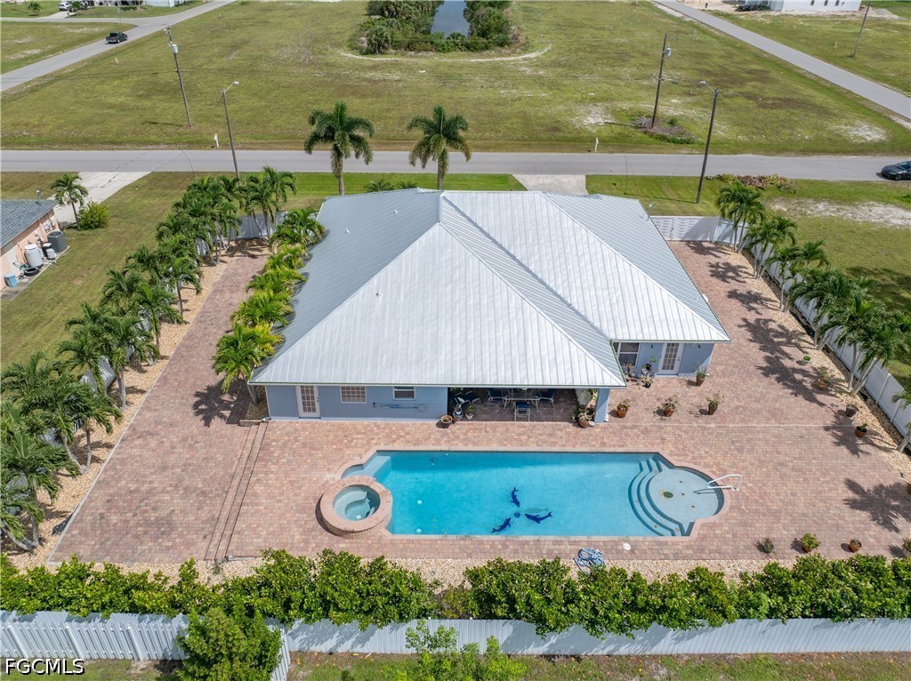 1620 12th, Cape Coral, FL 33993