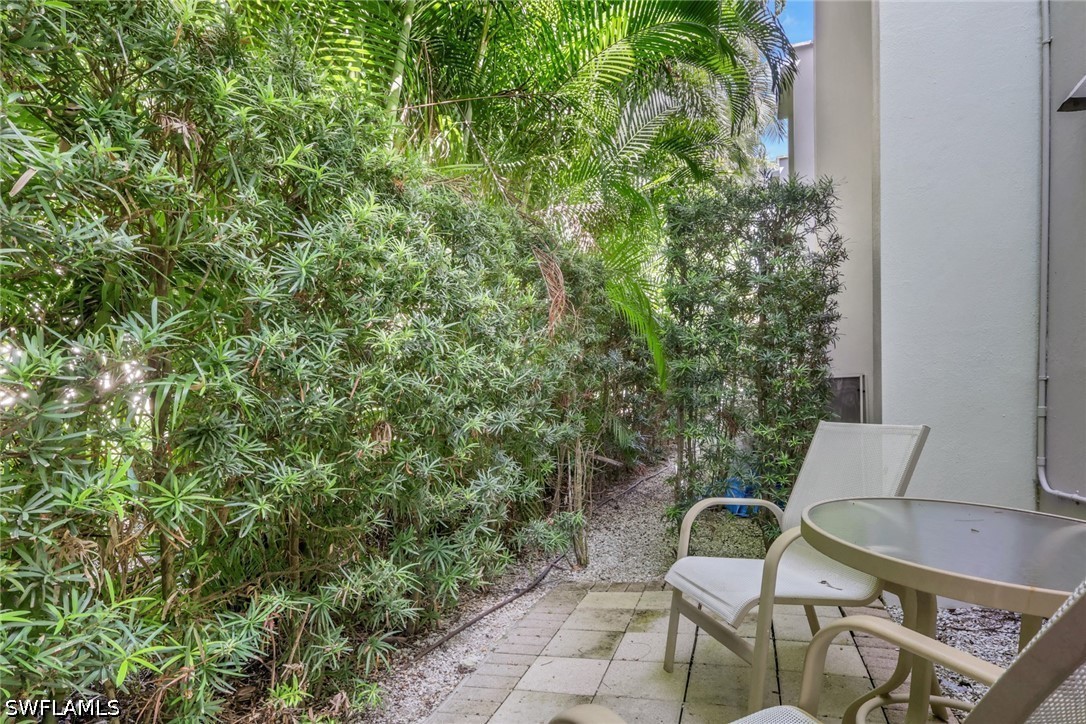 175 5th Unit 4, Naples, FL 34102