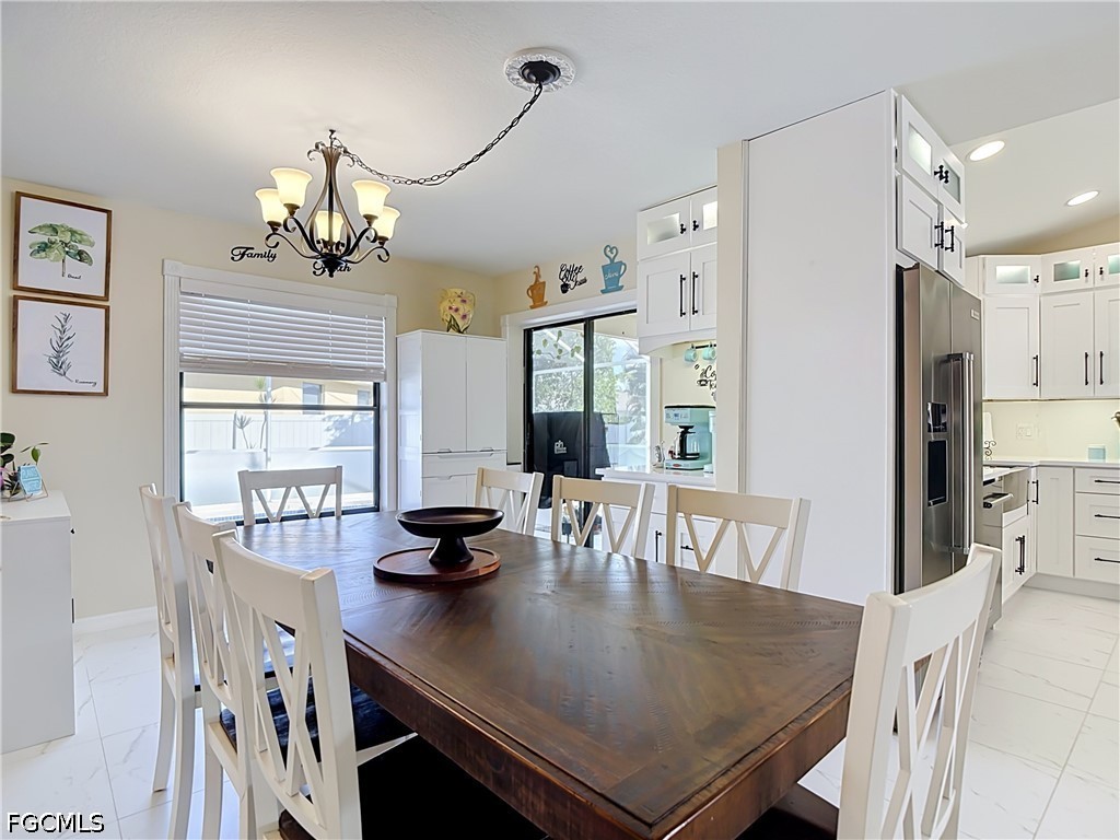 DiningArea