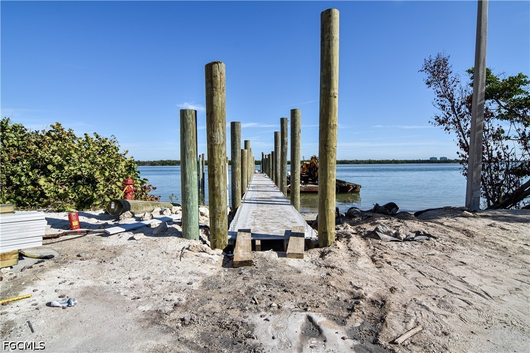 Dock