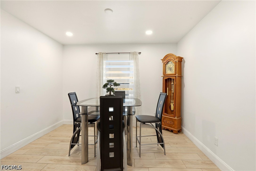 DiningArea