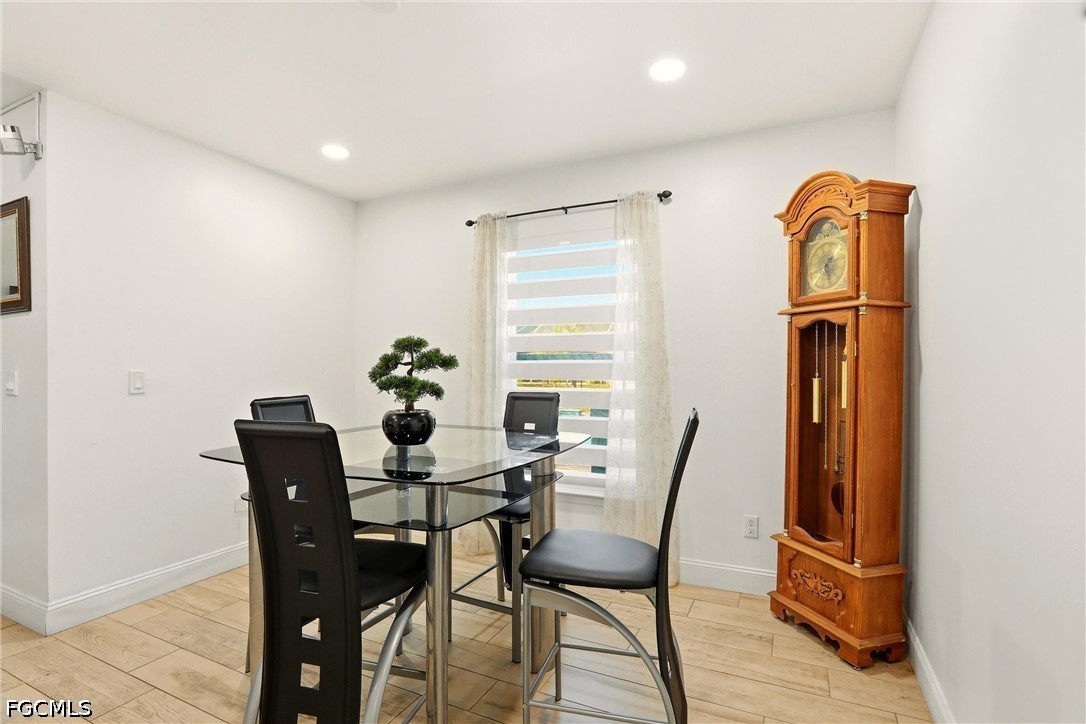 DiningArea
