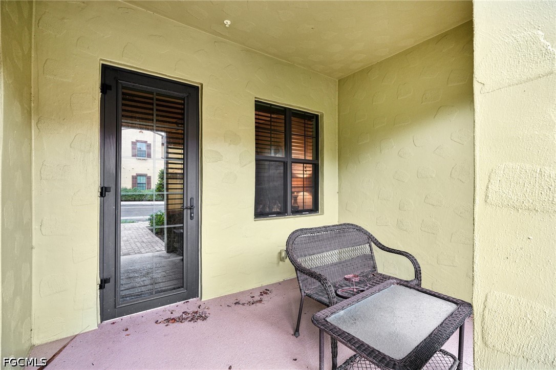 9064 Capistrano Unit 5004, Naples, FL 34113