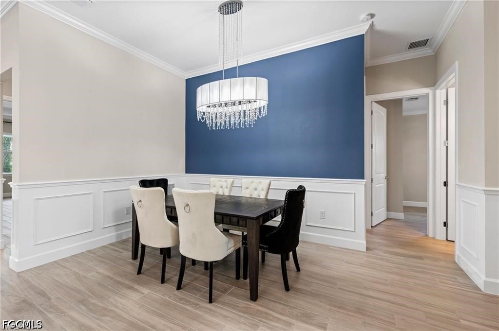 DiningArea