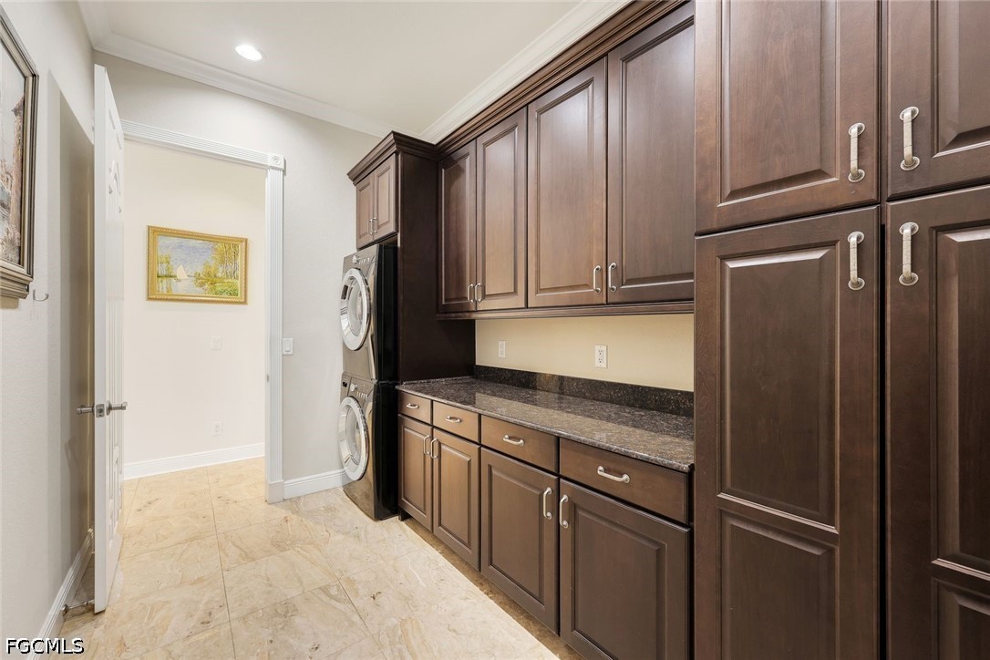 3820 Surfside, Cape Coral, FL 33914