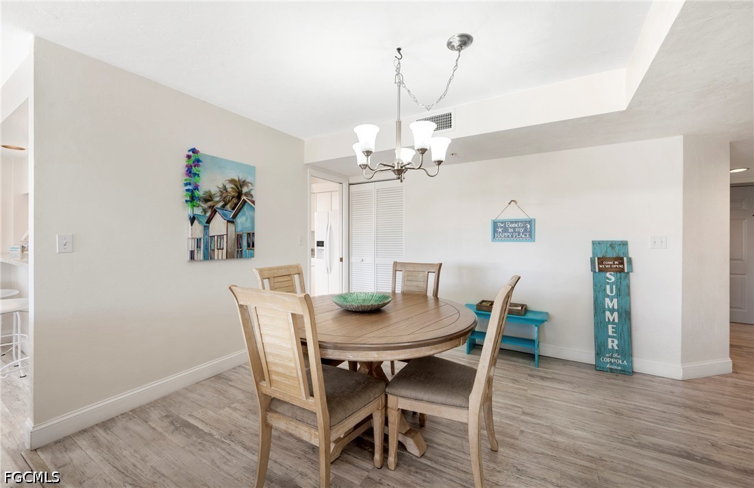 DiningArea