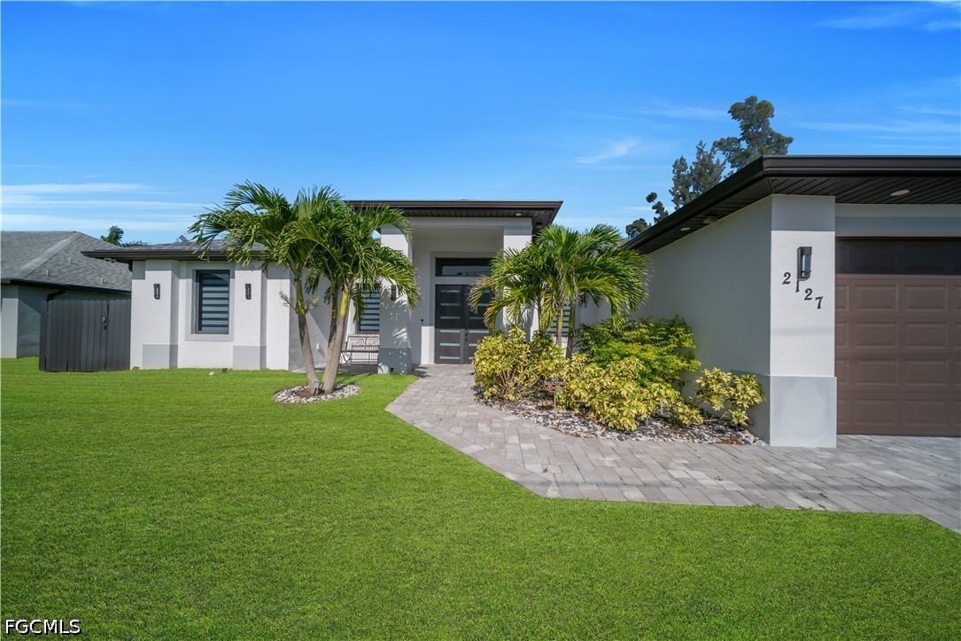 2127 17th, Cape Coral, FL 33991