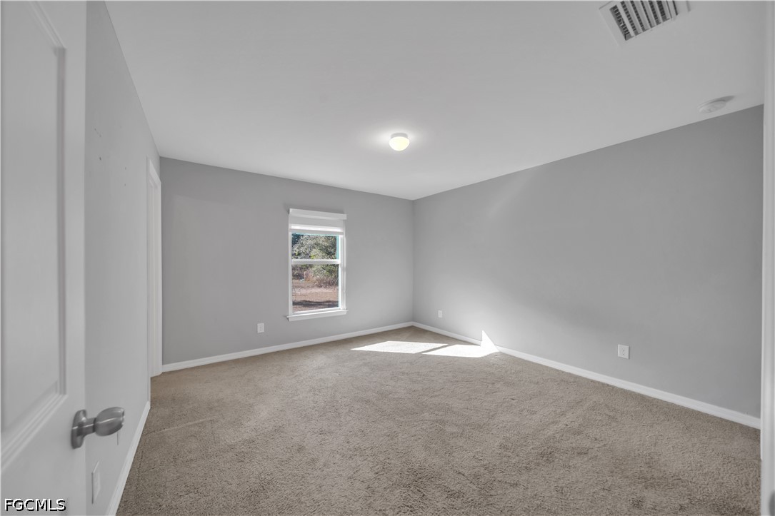 2617 53rd St W, Lehigh Acres, FL 33971