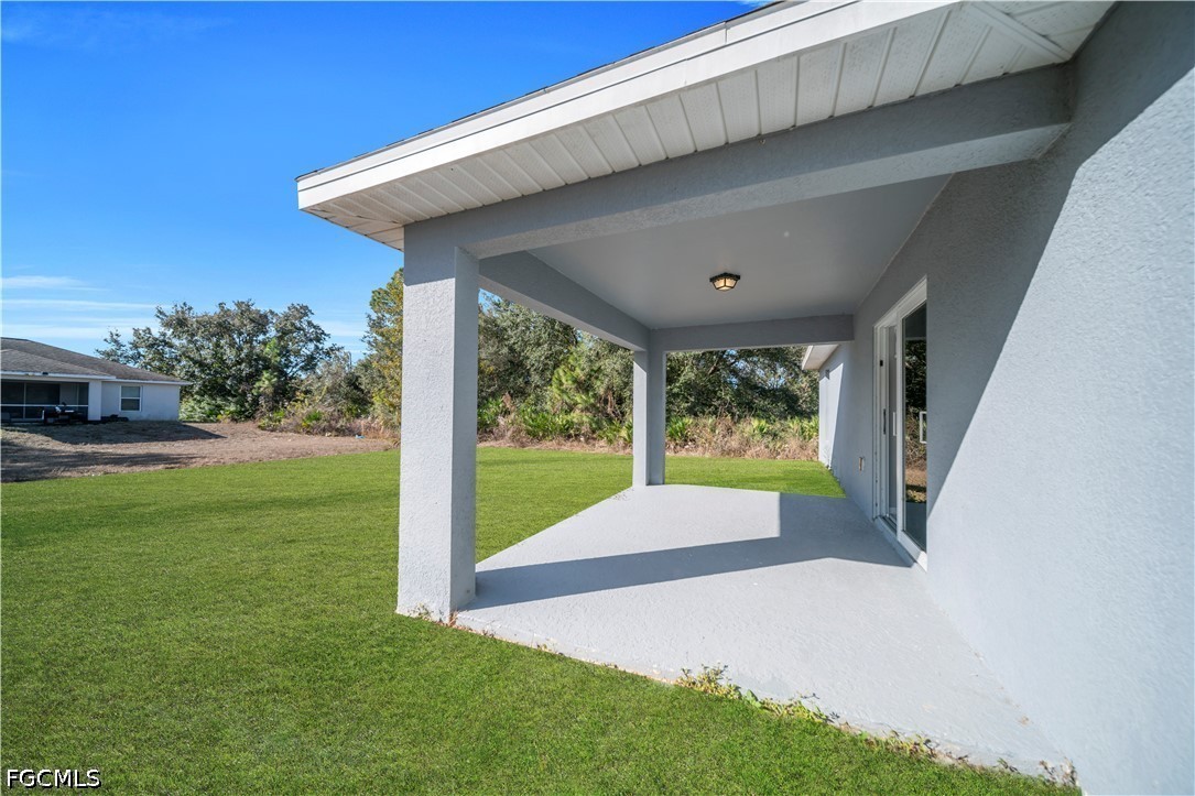 2617 53rd St W, Lehigh Acres, FL 33971
