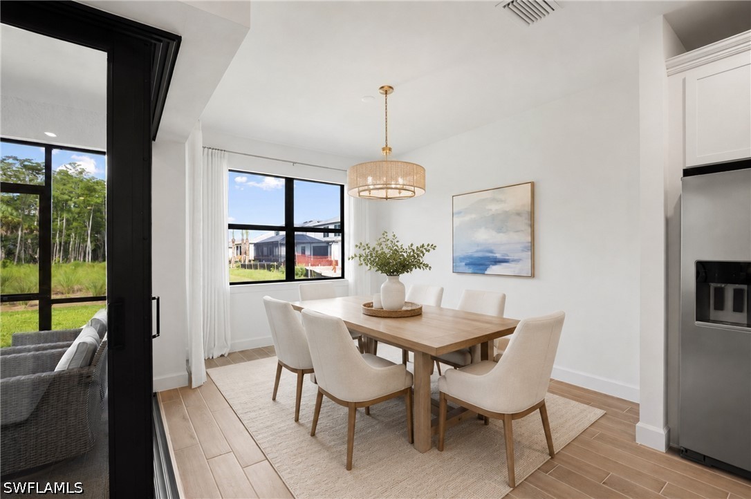 DiningArea