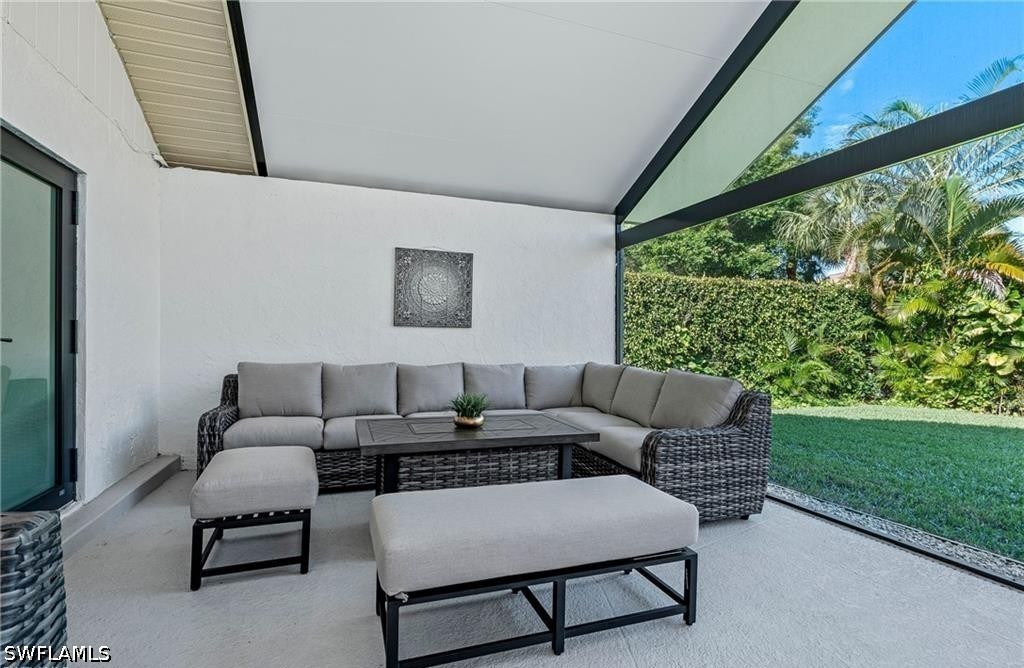 2307 Queens, Naples, FL 34112