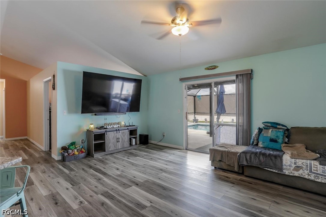 1416 13th, Cape Coral, FL 33993