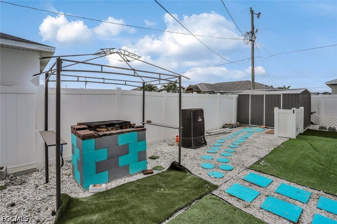 1416 13th, Cape Coral, FL 33993