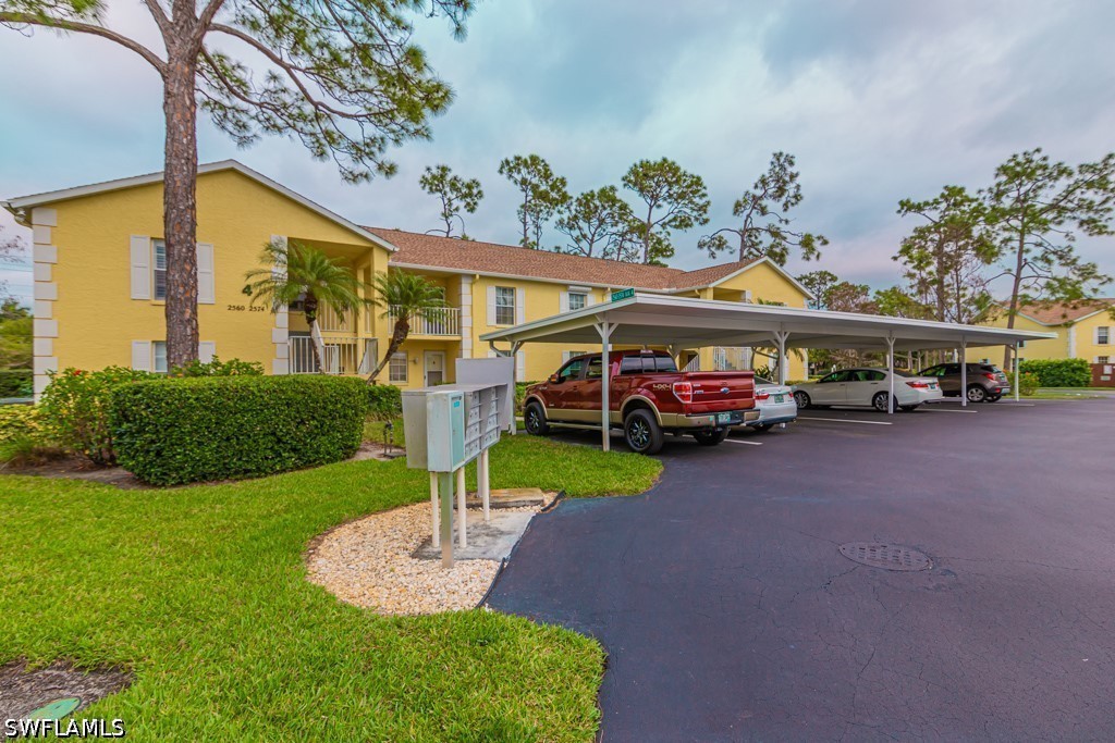 2562 Kings Lake Unit 102, Naples, FL 34112