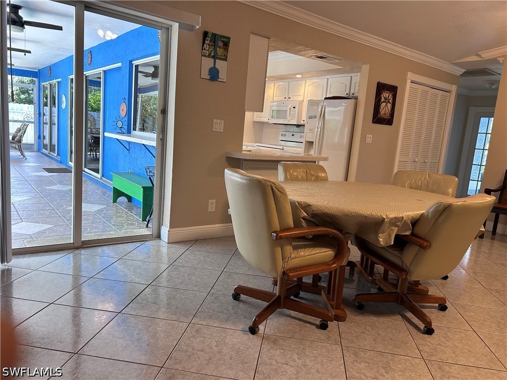 DiningArea