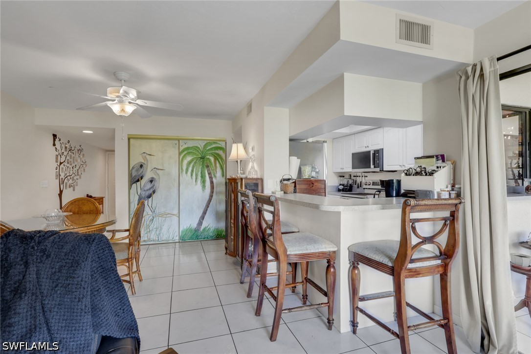 5770 Trailwinds Unit 213, Fort Myers, FL 33907