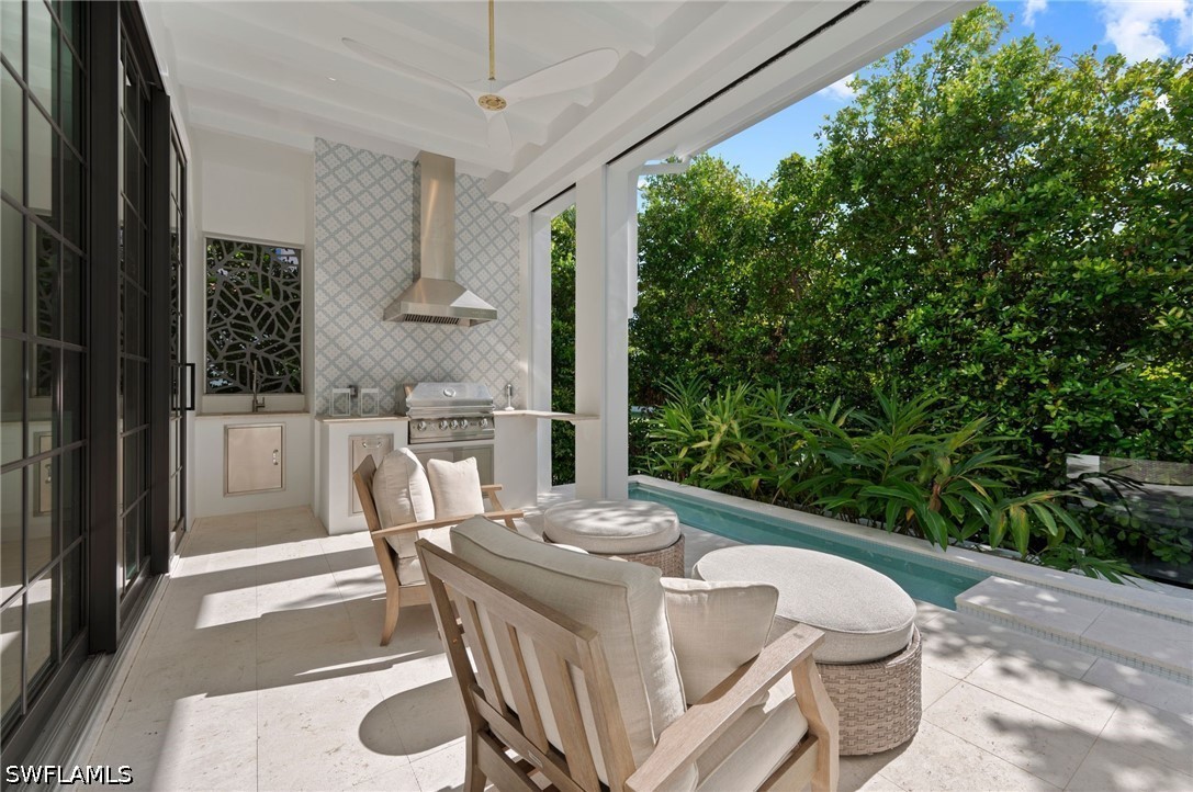 1140 8th, Naples, FL 34102