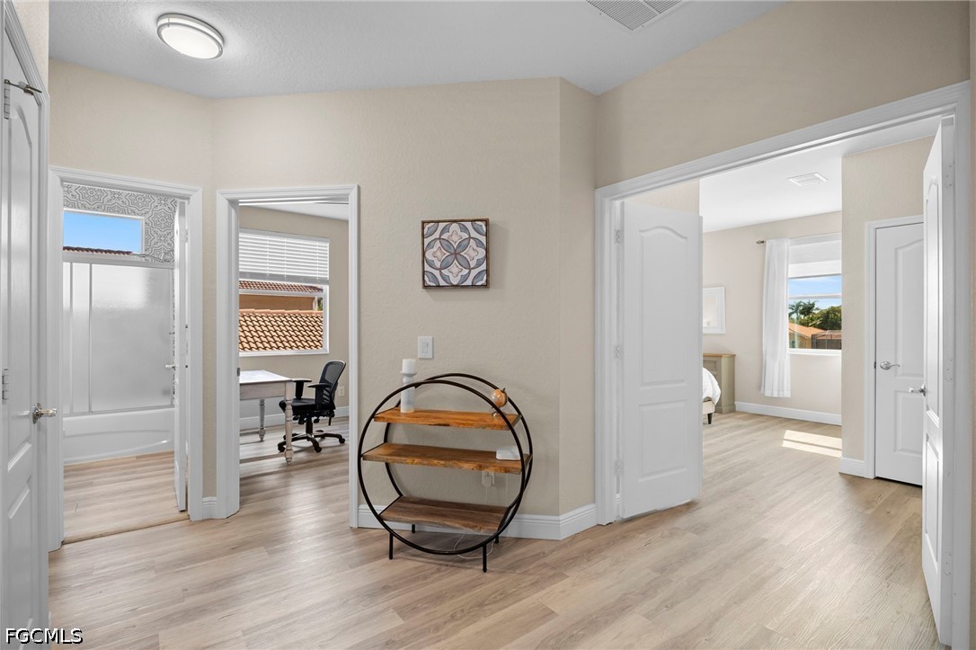 9049 spring mountain, Fort Myers, FL 33908