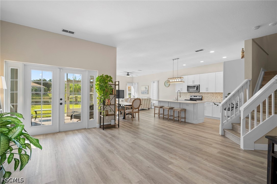 9049 spring mountain, Fort Myers, FL 33908