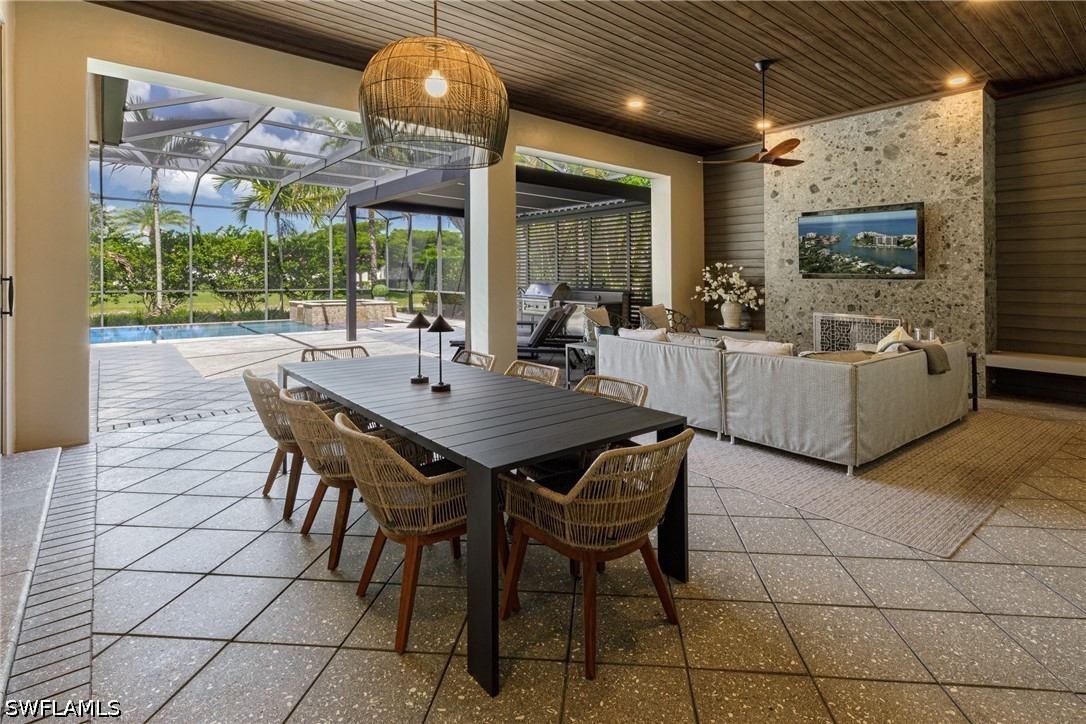 DiningArea