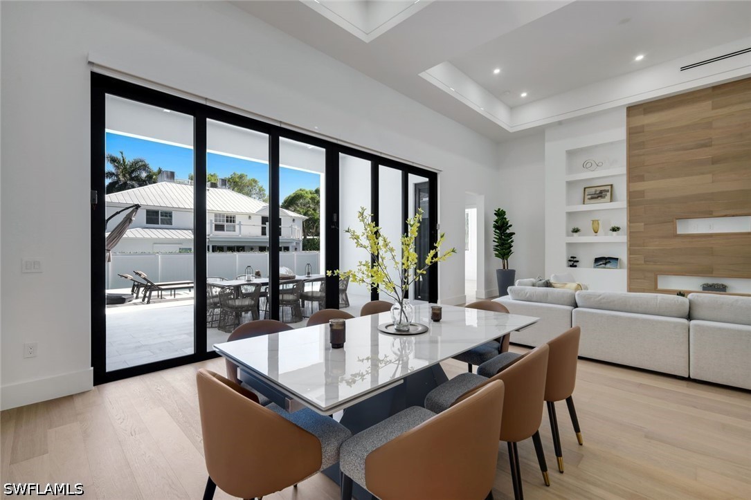 DiningArea