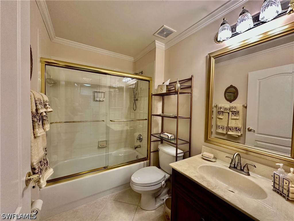3310 Grand Cypress Unit 101, Naples, FL 34119