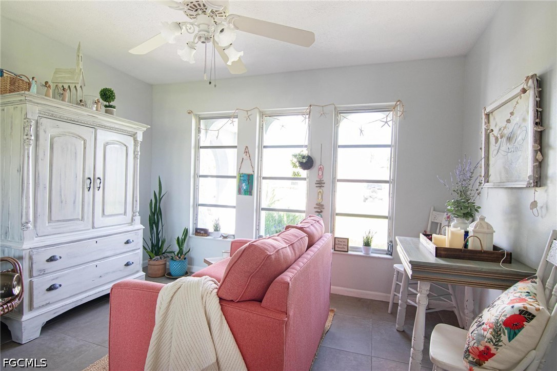 926 26th, Cape Coral, FL 33904