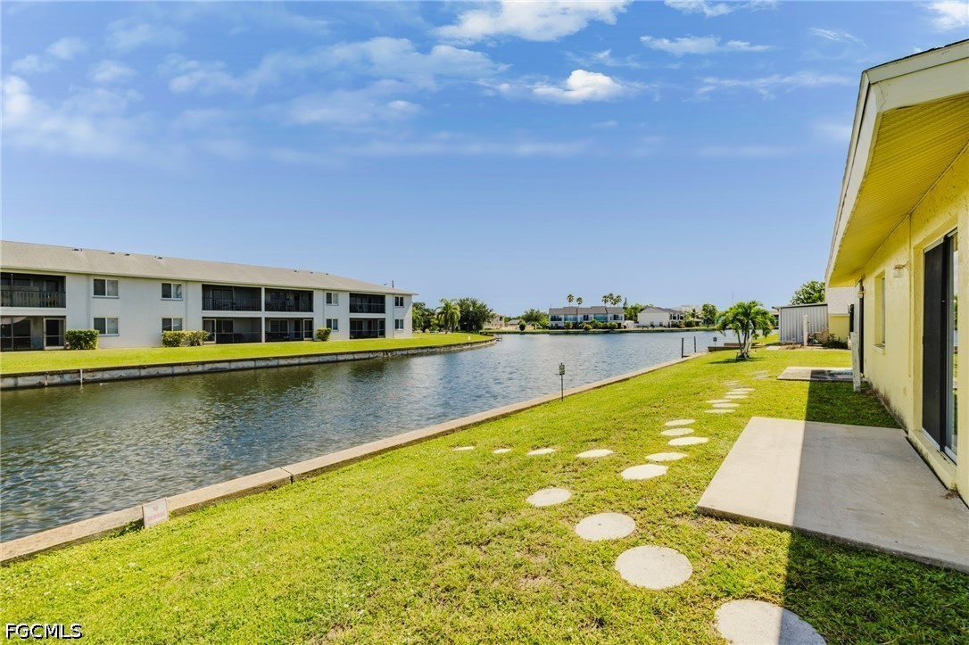 1245 8th Unit 103, Cape Coral, FL 33990