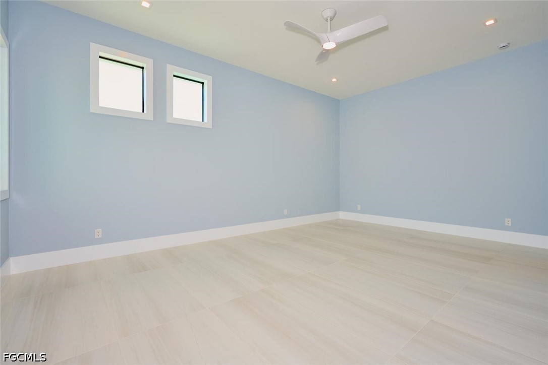 938 San Carlos, Fort Myers Beach, FL 33931