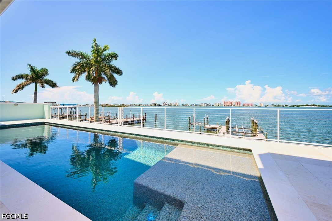 938 San Carlos, Fort Myers Beach, FL 33931
