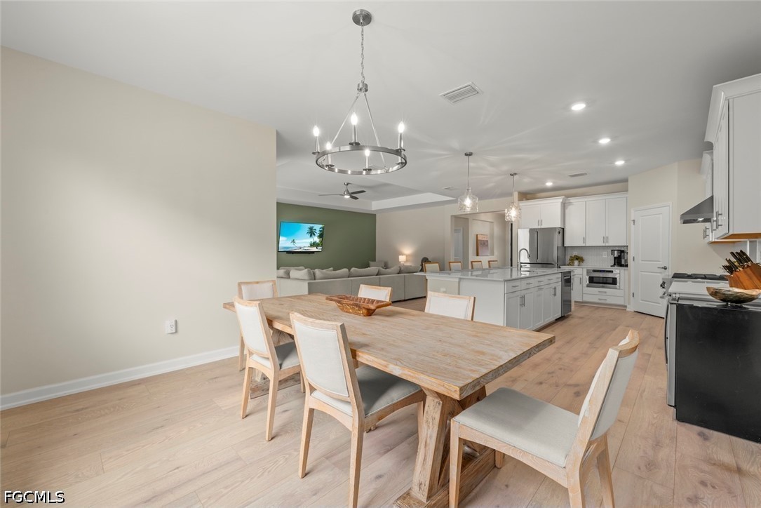 DiningArea