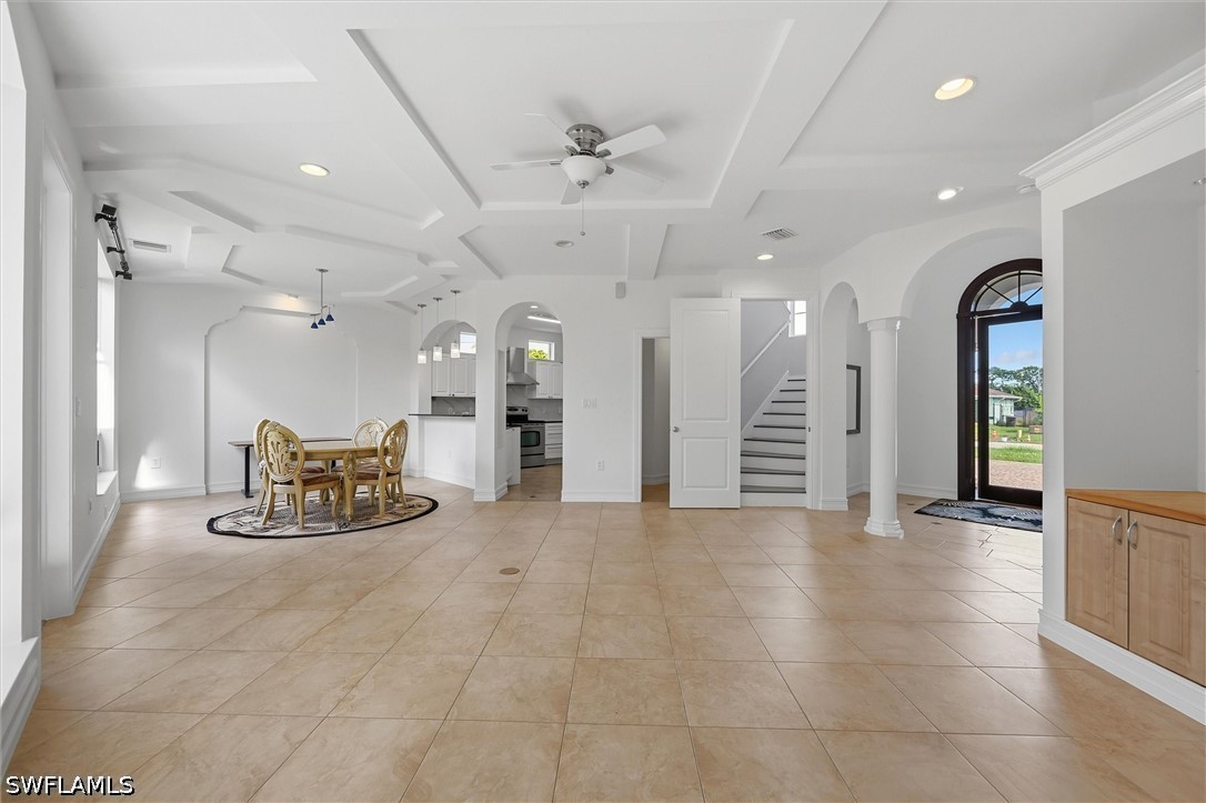 DiningRoom