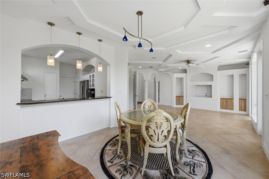 DiningRoom