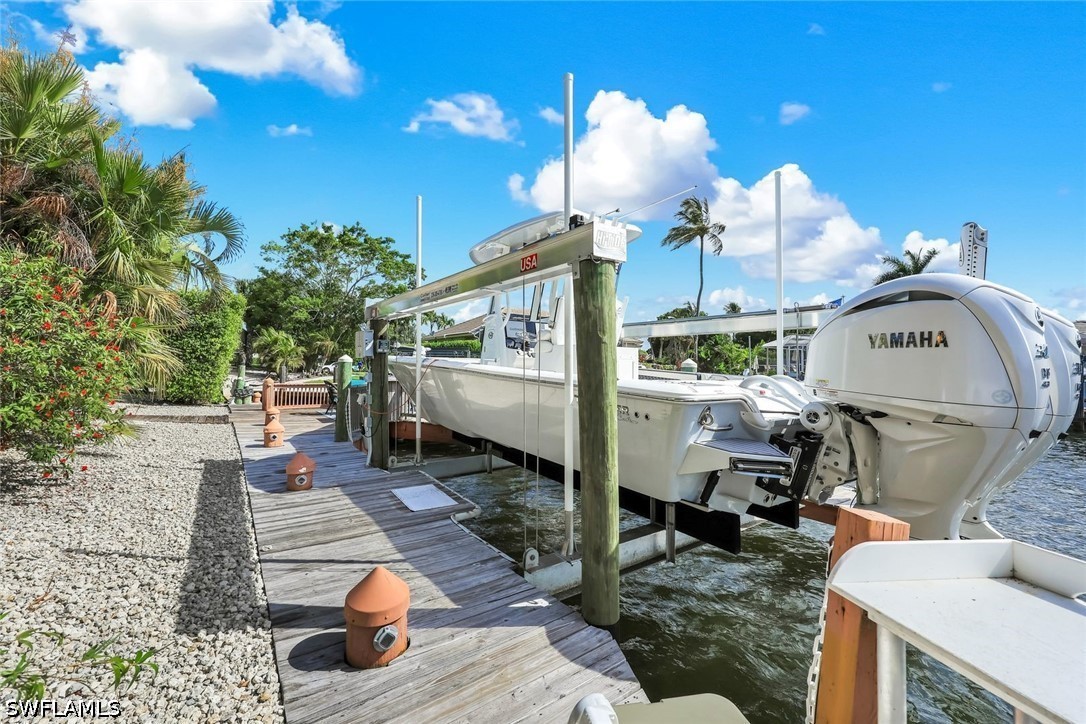 Dock