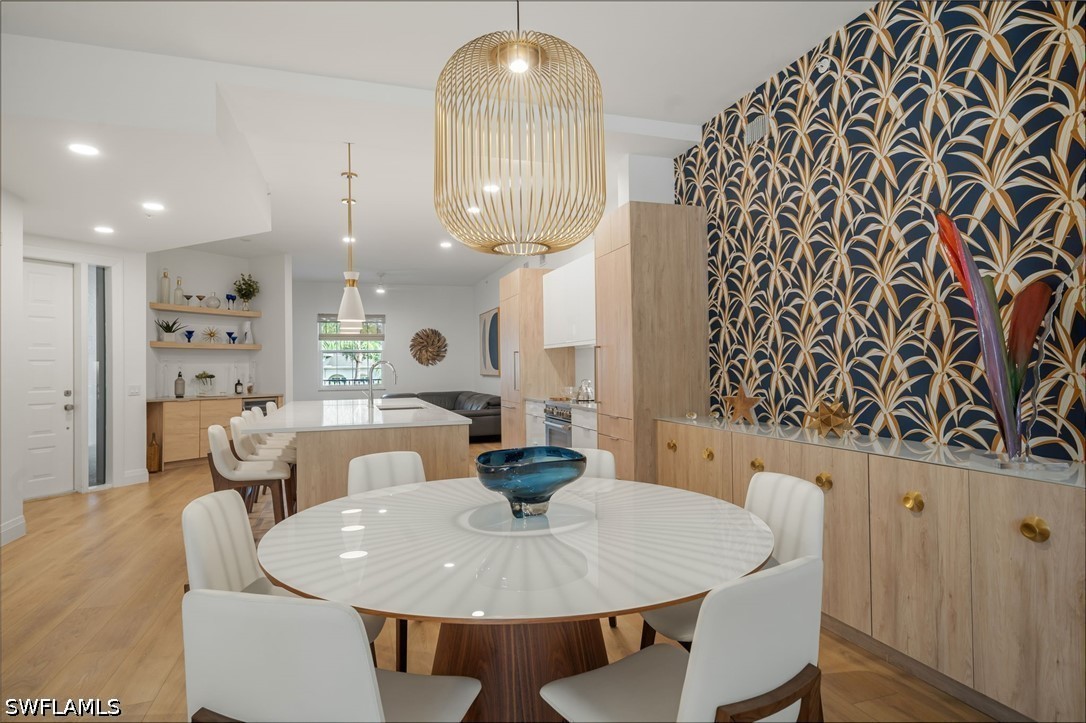 DiningArea